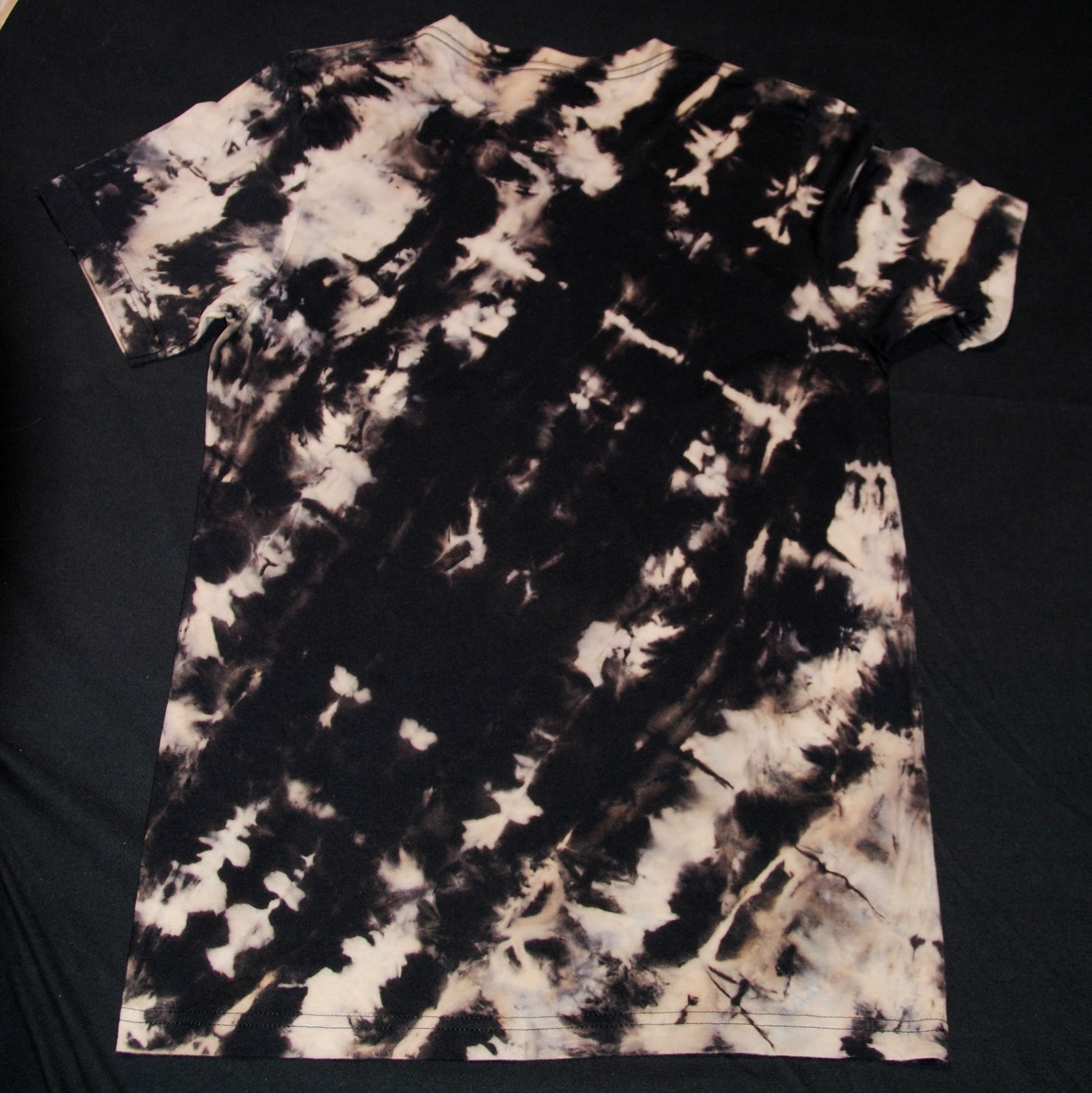 Reverse Diagonal Tee